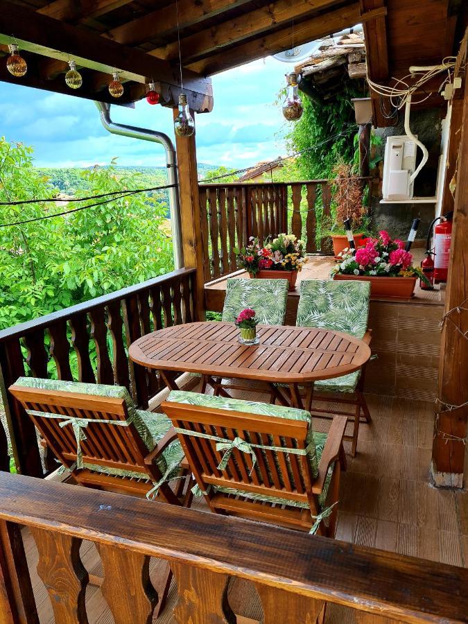 Arts Guest House -Beautiful Villa For 6 Persons Veliko Tarnovo Luaran gambar