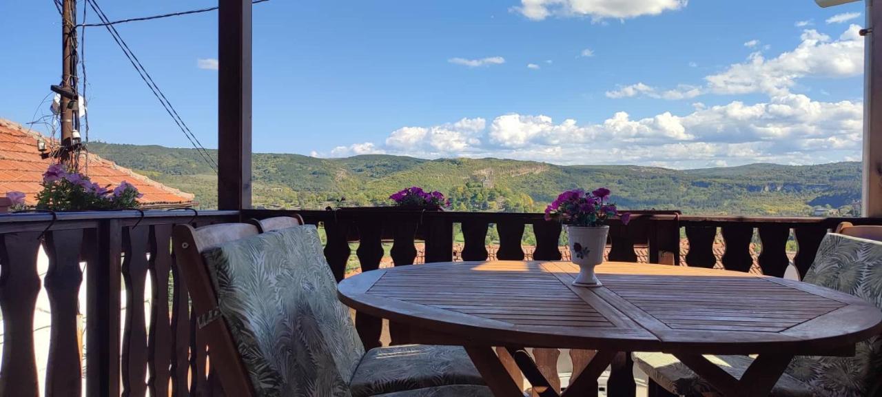 Arts Guest House -Beautiful Villa For 6 Persons Veliko Tarnovo Luaran gambar